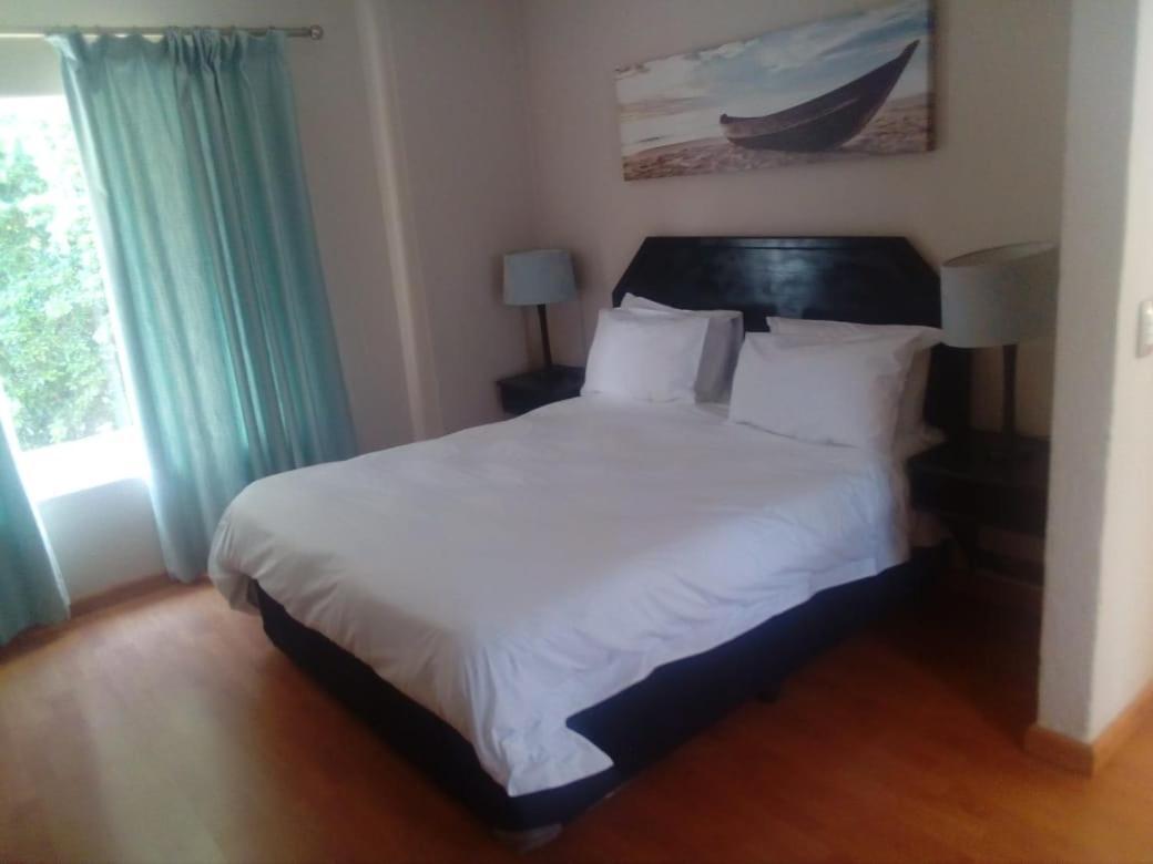 Daisy St -One Bedroom Apartment Johannesbourg Extérieur photo